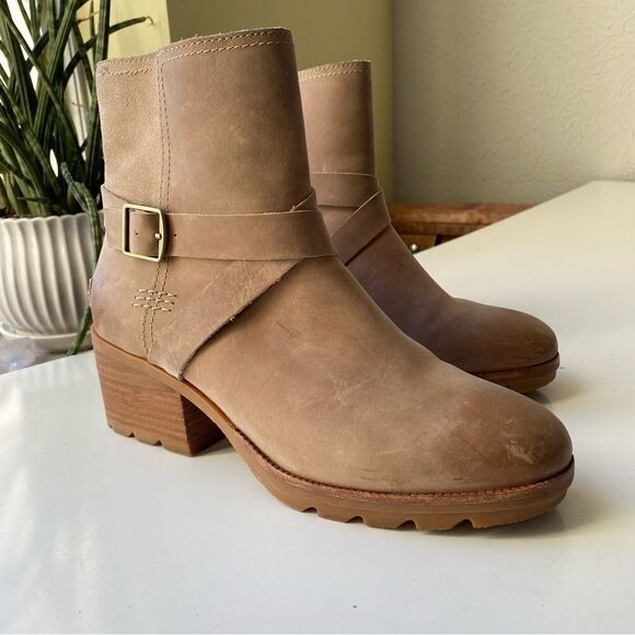 SOREL Women's Cate Buckle Bootie leather size 7 - Picture 1 of 12